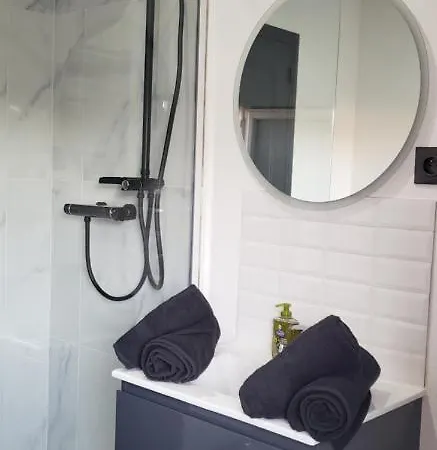 La Perle D'or - Wifi - Parking Apartamento *